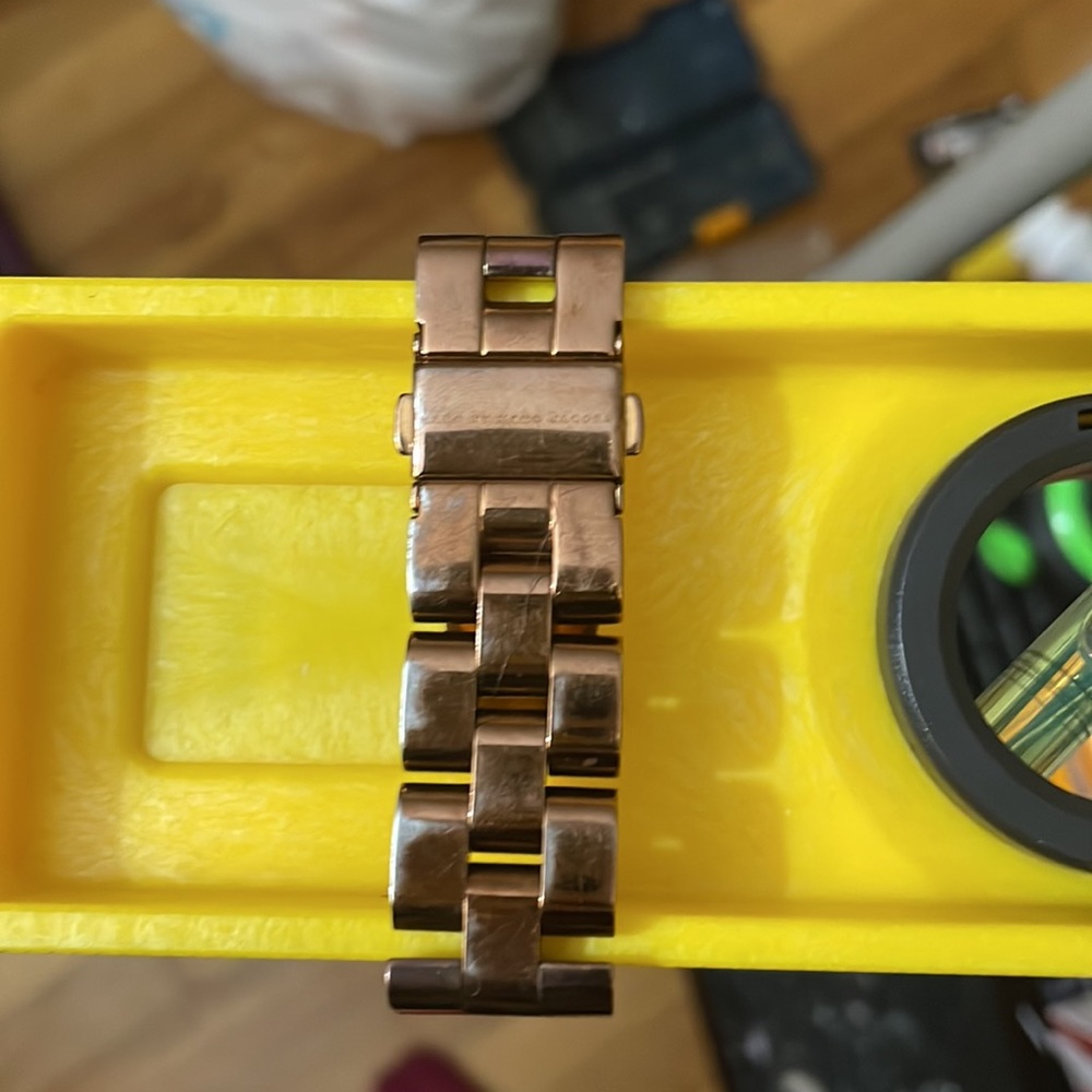 Watch - Picture 2 of 2